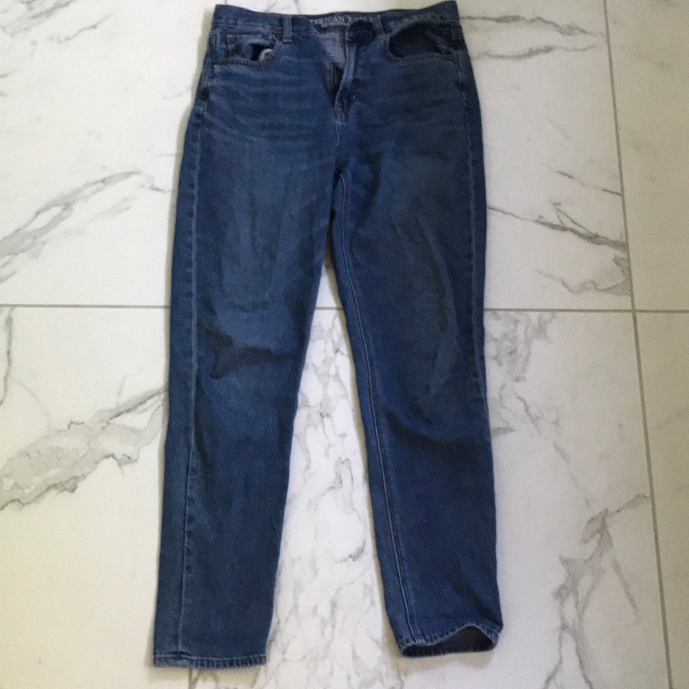 American eagle mom jeans